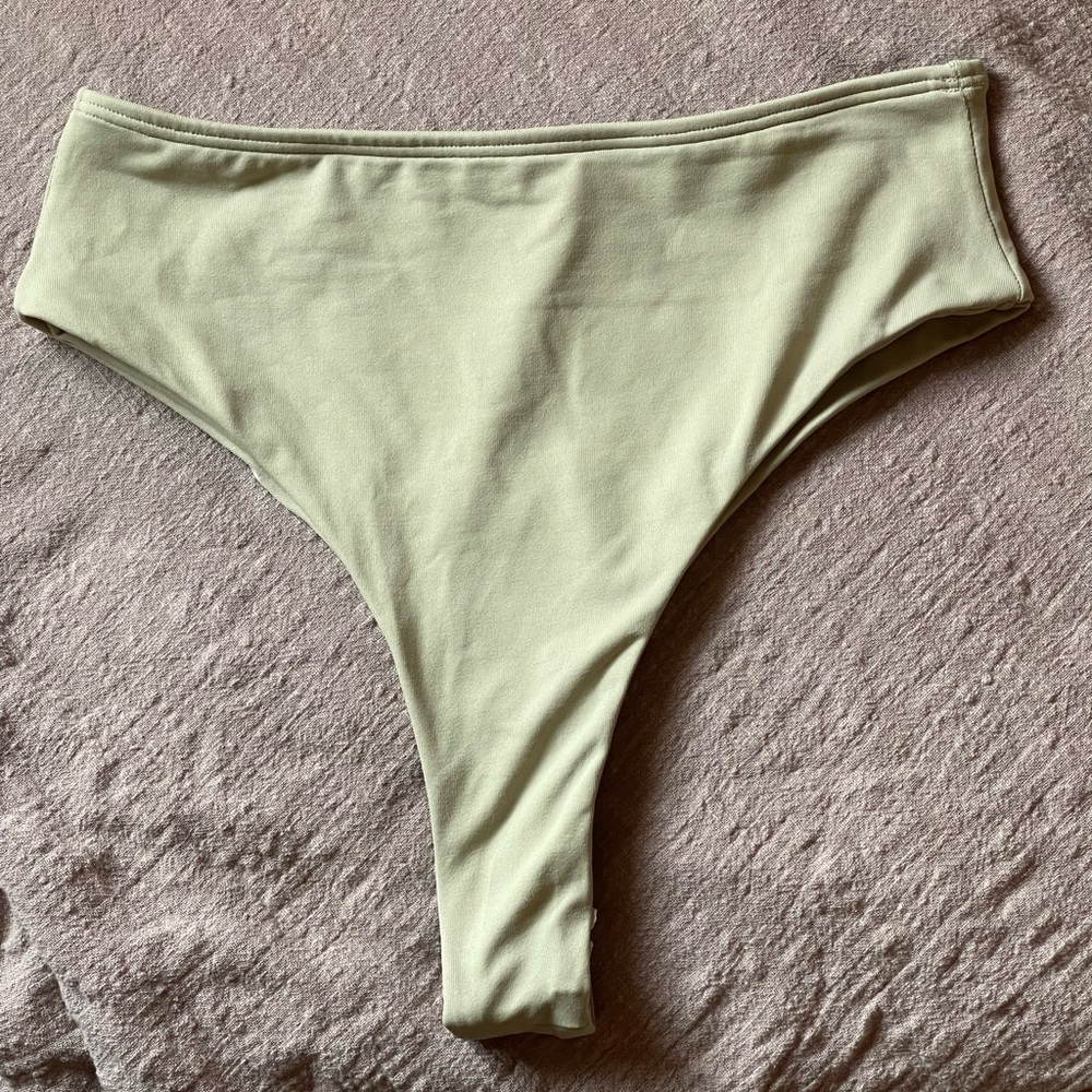 High Waisted Cheeky Bikini Bottom